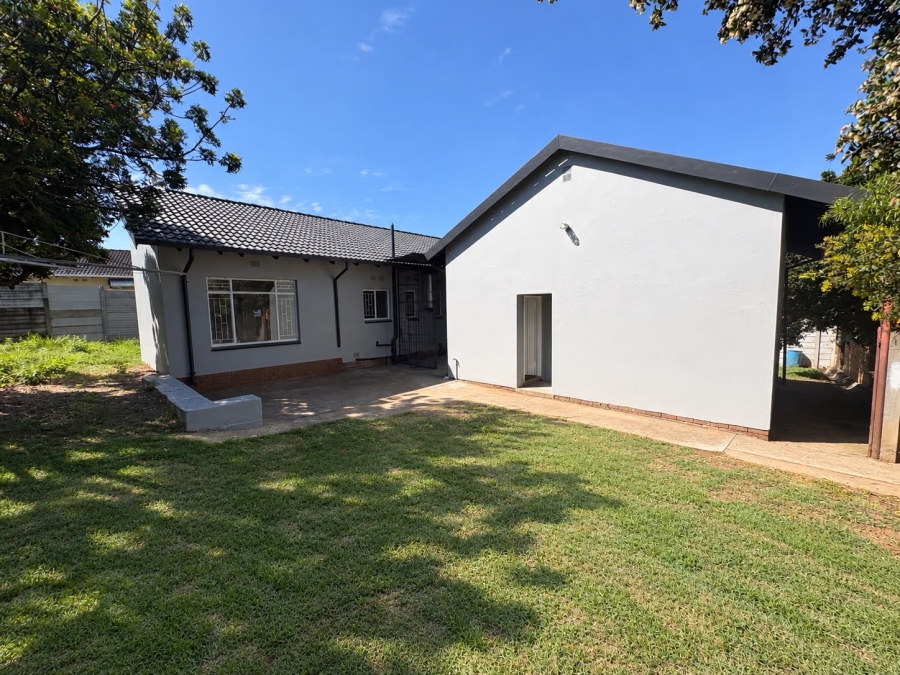 4 Bedroom Property for Sale in Geelhoutpark North West